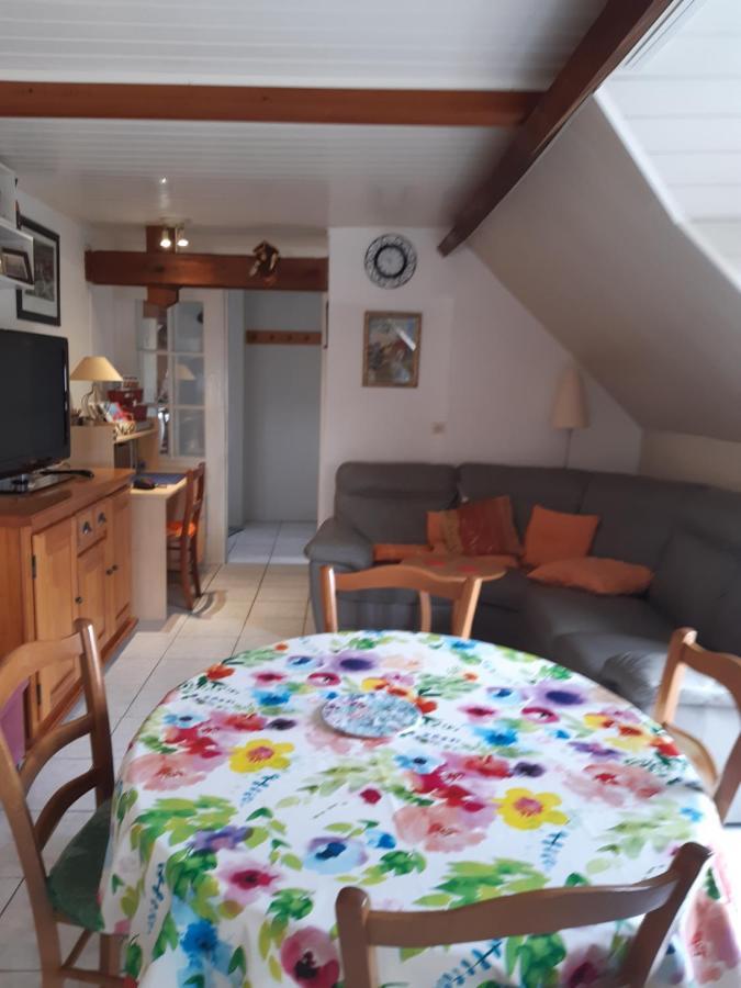 3 Rue Vicaire Contalmaison Exterior foto